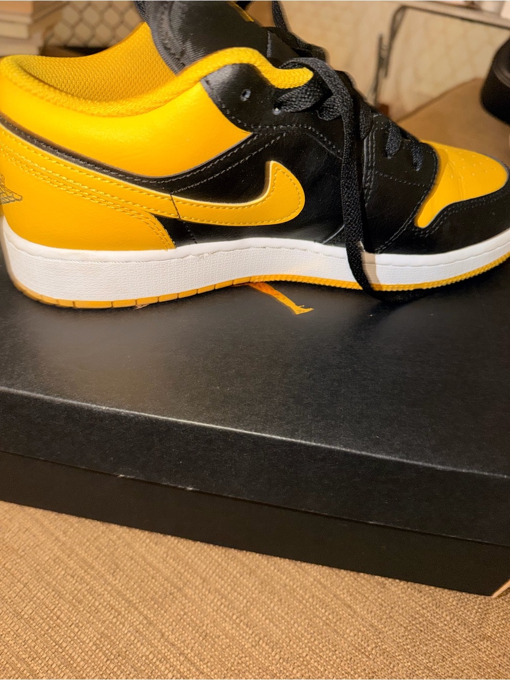 Jordan Kids' Low-Top Sneakers - Black/Yellow